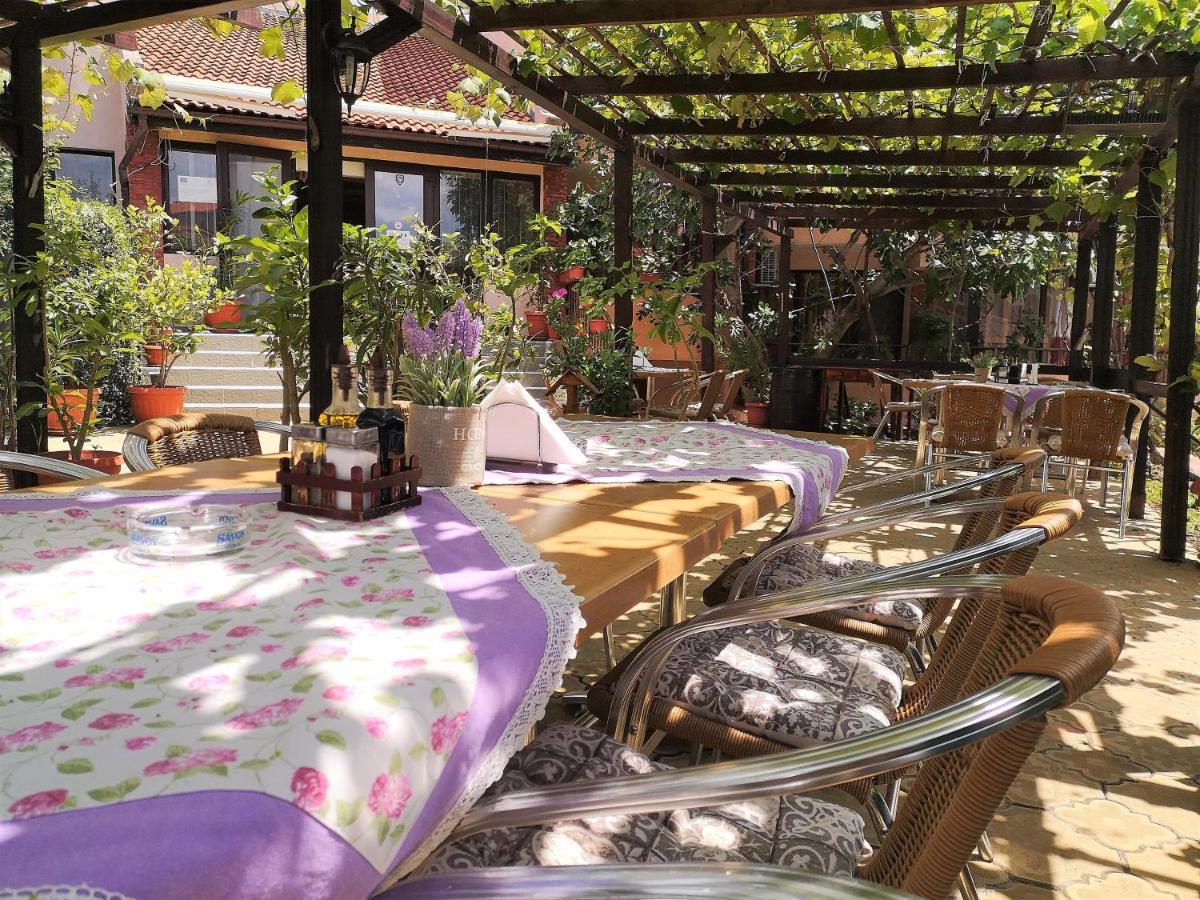Family Hotel Rainbow Sveti Vlas Exterior photo